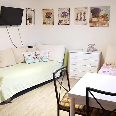Apartamento Dům V Podzámčí Mělník