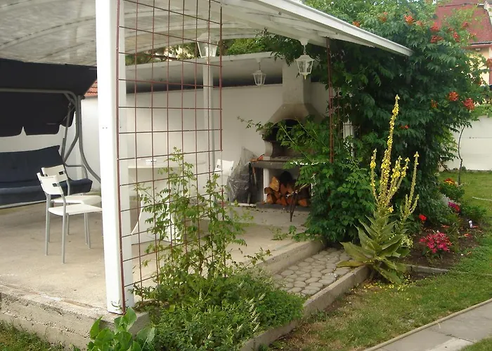 Dum V Podzamci * Melnik